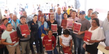 BRINDA GOBIERNO DEL ESTADO CERTEZA JURÍDICA A FAMILIAS DE LOS CABOS