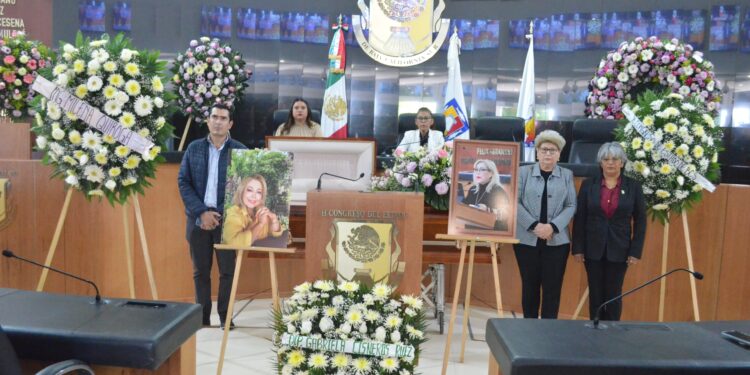 Rinden homenaje póstumo a Anita Beltrán Peralta