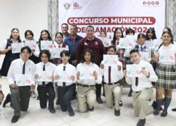 Premian a ganadores del Concurso Municipal de Declamación 2024
