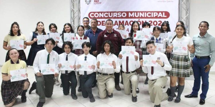 Premian a ganadores del Concurso Municipal de Declamación 2024
