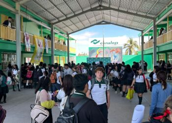 OOMSAPAS Los Cabos, -en el marco del Día Mundial del Agua-, visitó a los y las estudiantes del plantel educativo del Colegio Nacional de Educación Profesional Técnica (Conalep) en San José de Cabo