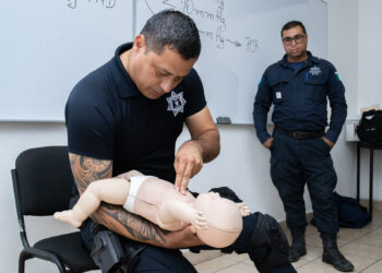 Imparten capacitación a policías municipales en “Primer Respondiente y Uso de Desfibrilador Automático Externo (DAE)
