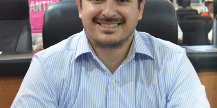 Autoriza el pleno del Congreso del Estado licencias temporales a Paz Ochoa, Teresita Valentín y Eduardo Van Wormer 