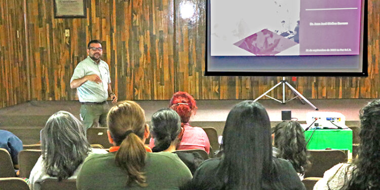 IMPARTE SALUD ESTATAL CURSO PARA CUIDADORES DE ADULTOS MAYORES