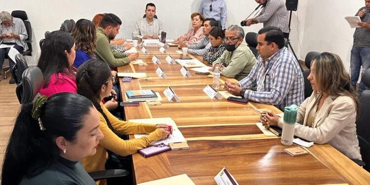 La Dirección General de Fomento Económico efectuó la confirmación del Comité de Gestión de Calidad, con la participación de diversas áreas municipales.