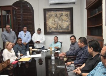 Diversas áreas municipales encabezadas por el despacho de la Presidencia Municipal, sostuvieron una reunión donde se instó a redoblar esfuerzos en la atención que se brinda a la población
