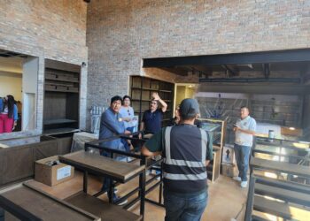 Efectuaron un recorrido la mañana de este martes en bares y restaurantes el Centro de San José del Cabo.