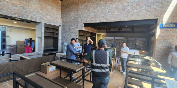 Efectuaron un recorrido la mañana de este martes en bares y restaurantes el Centro de San José del Cabo.