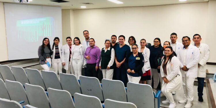 Ciclo de capacitaciones en San José del Cabo y Cabo San Lucas, destinado a fortalecer el enfoque en los derechos humanos en el ámbito de la salud.