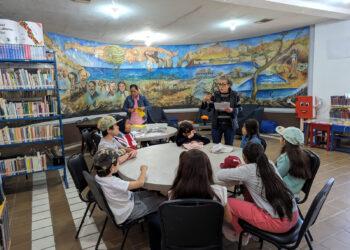 Se llevó a caboen la  biblioteca pública “Amelia Wilkes Ceseña” el taller denominado “De surcos, raíces y flores nuevas”