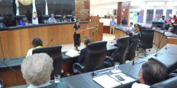 Exhortan al titular de la STBDS para que planifique un centro de cuidado para menores de personas trabajadoras del campo