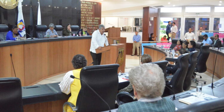 Aprueban por mayoría leyes de Educación y de Educación Superior de BCS