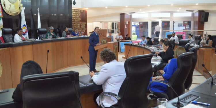 Propone Diputado Óscar Manríquez modificar la figura de “Revisor Fiscal” 