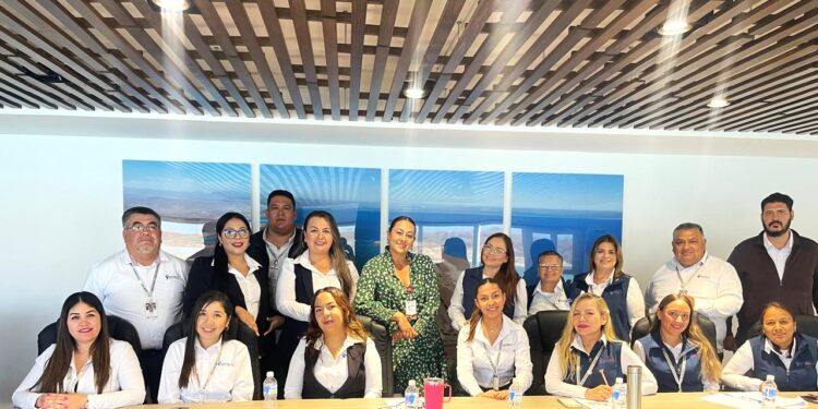CLAUSURAN TALLER “SERVICIOS SECRETARIALES I” A PERSONAL DE API