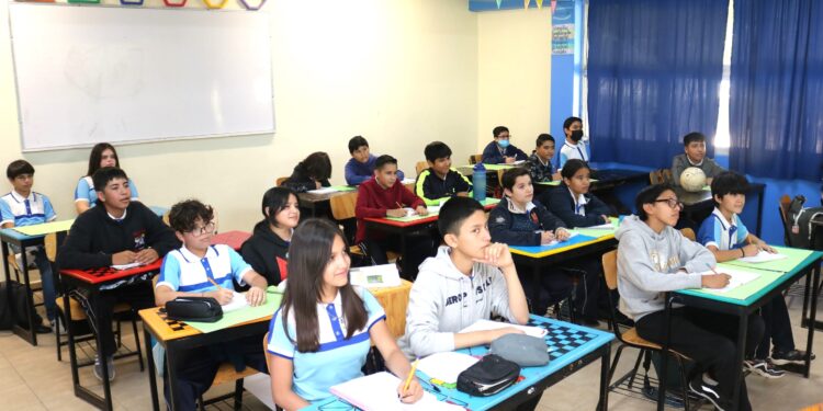 MÁS DE 13 MIL ESTUDIANTES DE SECUNDARIA DE BCS EGRESARÁN EN 2024