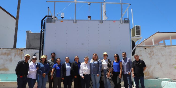 IMPARTEN CAPACITACIÓN PARA LA OPERACIÓN DE CASETA DE MEDICIÓN EN CALIDAD DEL AIRE