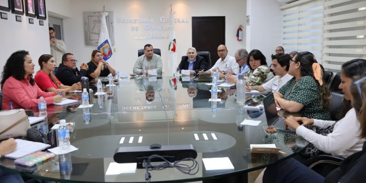 SE REÚNEN ORGANIZACIONES CIVILES CON AUTORIDADES DE GOBIERNO ESTATAL