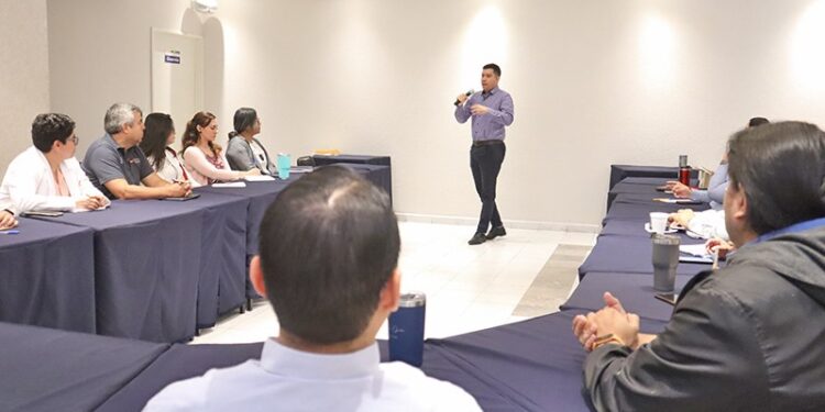 CAPACITA SALUD A PERSONAL EN MATERIA DE TRANSPARENCIA Y ACCESO A LA INFORMACIÓN