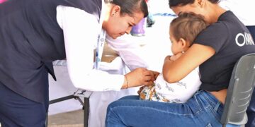 REALIZAN EXITOSA JORNADA DE VACUNACIÓN INFANTIL EN BCS 