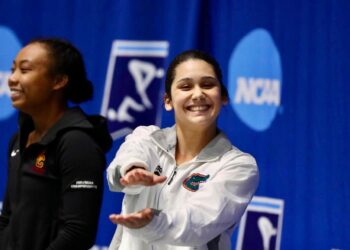 NOMBRA UNIVERSIDAD DE LA FLORIDA A CAMYLA MONROY CLAVADISTA DEL AÑO