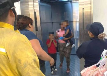 Sanciona Protección Civil a una tienda por incumplir con medidas de seguridad