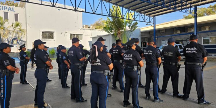 Policía Preventiva y Tránsito Municipal, reitera su compromiso con el orden, la protección civil y la seguridad durante las jornadas electorales que se llevarán a cabo este domingo 02 de junio en el municipio.