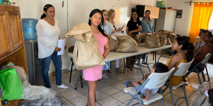 “Costalitos de Ayuda”