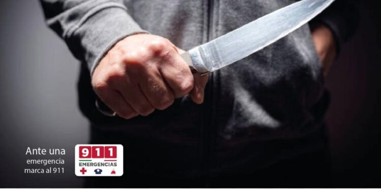 El Ayuntamiento de Los Cabos, por medio del área de Justicia Cívica aplicará sanciones a las personas que posean armas blancas en la vía pública