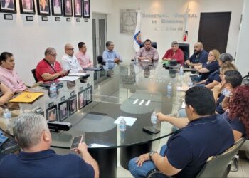 MANTIENE GOBIERNO DE BCS MESA DE DIÁLOGO CON REPRESENTANTES DEL SINDICATO DE BACHILLERES 