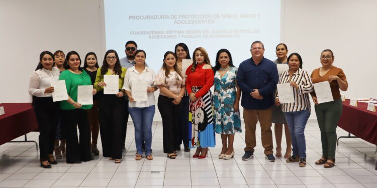 SESIONA CONSEJO ESTATAL DE ADOPCIONES Y FAMILIAS DE ACOGIMIENTO