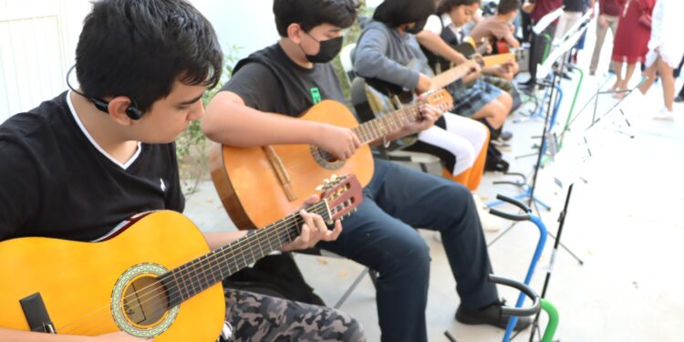 PROMUEVE SEDIF BCS CURSOS EN CENTROS DE DESARROLLO COMUNITARIO