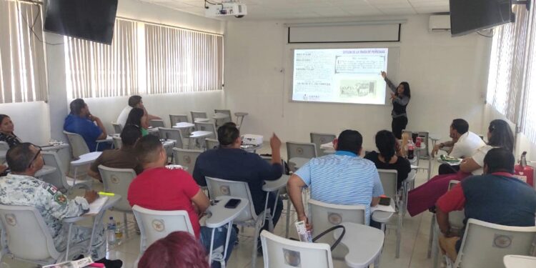 CAPACITAN A 29 SERVIDORES PÚBLICOS DE LOS CABOS EN TEMAS DE PREVENCIÓN DE TRATA DE PERSONAS