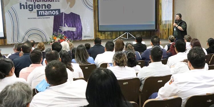 SALUD DESARROLLÓ CAPACITACIÓN MÉDICA SOBRE EL CORRECTO LAVADO DE MANOS