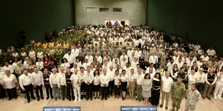 INAUGURA GOBERNADOR DE BCS, REUNIÓN NACIONAL DE PROTECCIÓN CIVIL 2024