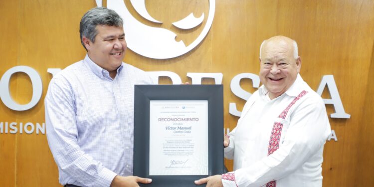 SE REÚNE GOBERNADOR DE BCS CON TITULAR DE CONAPESCA