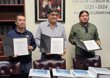 llevaron a cabo una reunión con personal de la empresa Mazatl Asesores Ambientales para la firma de convenios para dos proyectos