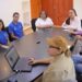 La presidenta honoraria del SMDIF Los Cabos, Flora Aguilar de Leggs, y el director general Sergio Armando Sánchez Lizárraga, sostuvieron una reunión con representantes del Rancho La Cuadra Erre.