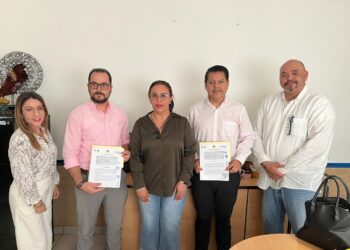 El Sistema Municipal para el Desarrollo Integral de la Familia (SMDIF), firmó un convenio de colaboración con la Universidad de Tijuana, Campus Los Cabos