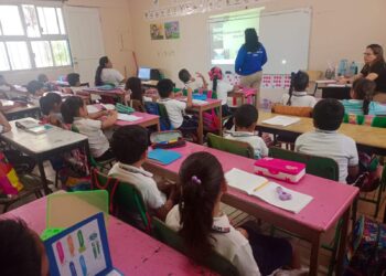 ZOFEMAT, impartió una plática informativa para la conservación del entorno marino a 70 estudiantes de la escuela primaria “Profesor Virgilio Horacio Gastelum Martinez” en Cabo San Lucas