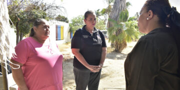 Flora Aguilar de Leggs, y el director general Sergio Armando Sánchez Lizárraga, realizaron un recorrido de supervisión por las instalaciones del centro de asistencia