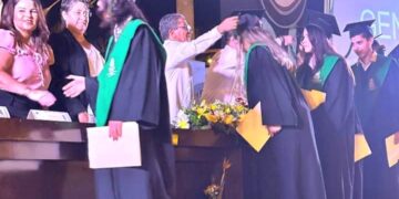 Estudiantes del Colegio de Bachilleres del Estado de Baja California Sur, Plantel 02 San José del Cabo, festejaron el término de sus estudios