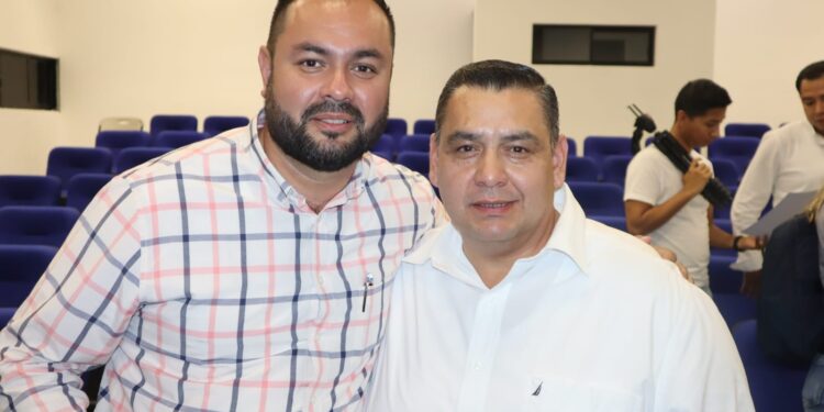 José Antonio Avilés, fue nombrado por el secretario general del Ayuntamiento de Los Cabos José Guadalupe Higuera como enlace para trabajar en conjunto con la Contraloría Municipal