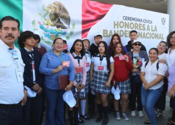 Entrega Ayuntamiento de La Paz reconocimientos a participantes del Programa “Inspectores Voluntarios”