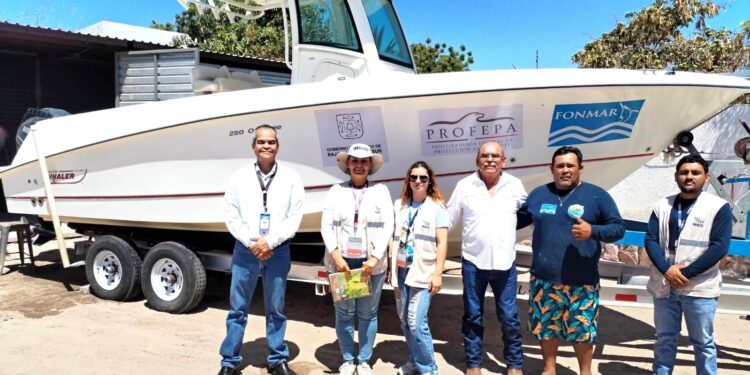 COLABORA FONMAR EN LOS TRABAJOS DE INEGI EN COMUNIDADES PESQUERAS