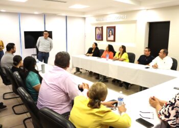 CONVOCA SEDIF BCS A EJERCER UNA PATERNIDAD RESPONSABLE Y POSITIVA
