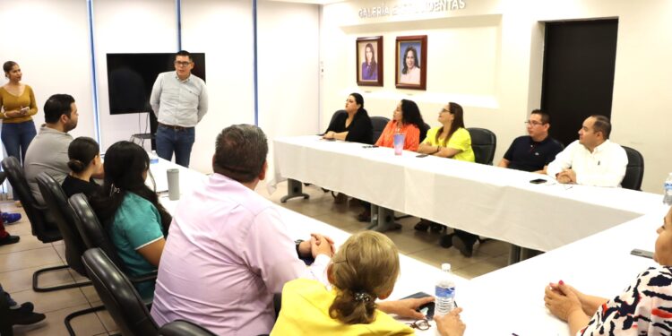 CONVOCA SEDIF BCS A EJERCER UNA PATERNIDAD RESPONSABLE Y POSITIVA