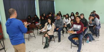 BENEFICIAN BECAS BENITO JUÁREZ A MÁS DE 38 MIL JÓVENES DE NIVEL BACHILLERATO