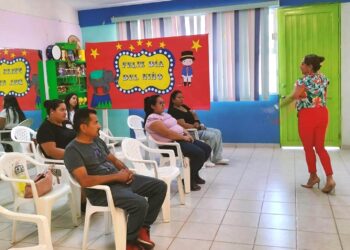INICIA SGG FORMACIÓN DE REDES ESCOLARES Y COMUNITARIAS EN ESCUELAS DE LA PAZ