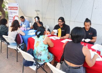 SALUD ACERCÓ ACCIONES PREVENTIVAS A COMUNIDAD LGBTIQ+ DE LOS CABOS 