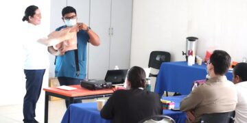 CAPACITAN A PERSONAL MÉDICO SOBRE PRUEBAS PARA DETECCIÓN DE CÁNCER DE MAMA